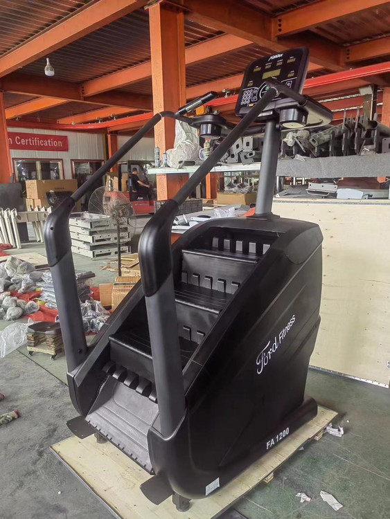 پله باشگاهی فورد با تحمل وزن ۲۰۰ کیلوگرم و موتور AC قدرتمند مدل FA1200