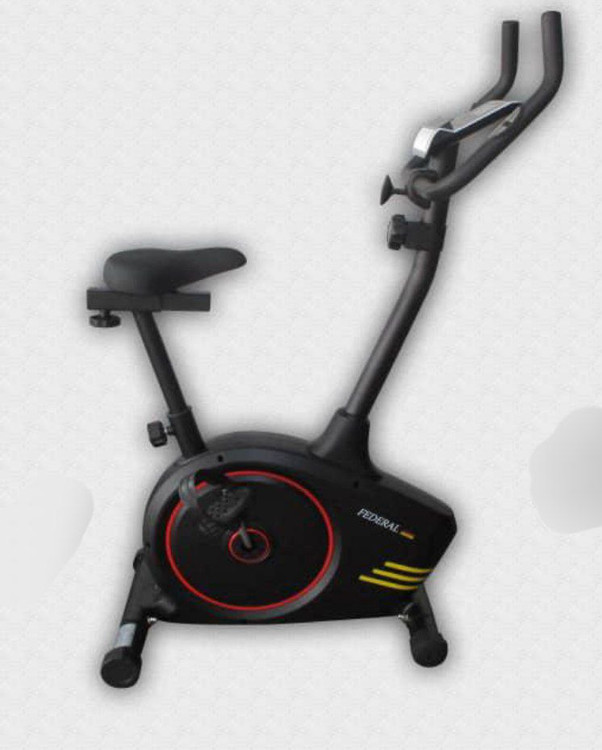 دوچرخه ثابت خانگی مگنتی با تحمل وزن 120 کیلوگرم و تنظیم 8 سطح مقاومت برند فدرال V270