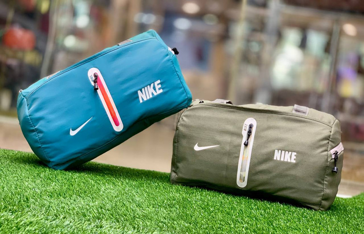 ساک شمعی زیپ وسط نایک کد٣٠٢