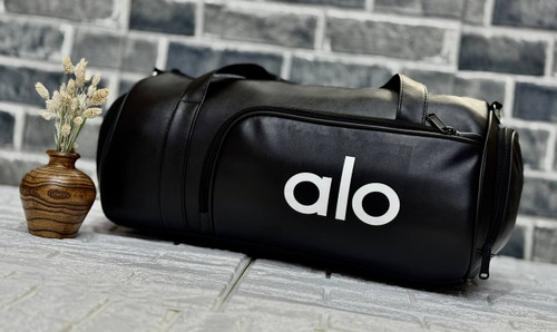 ساک طرح چرم نایک و اَلو با جنس فلورانس دارای جا کفشی دار کد ٢٠٣