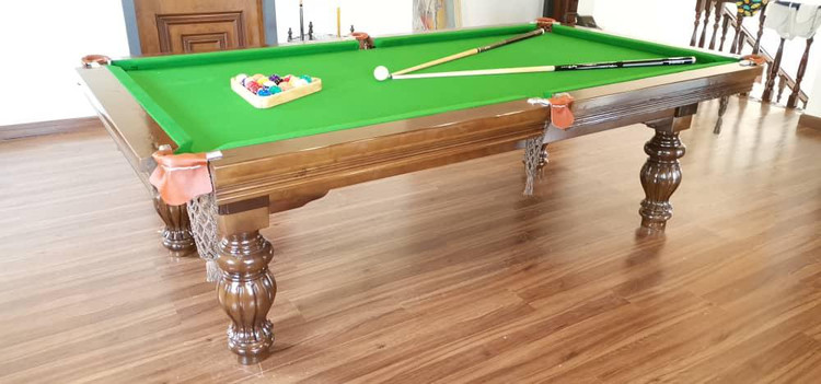 میز بیلیارد ایت بال ۸ فوت ۴ پایه نایکو مدل شندر