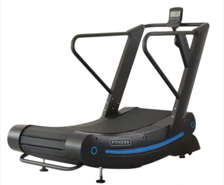 تردمیل مکانیکی باشگاهی با طراحی برای تمرینات شدید اینتروال و سازگار با موبایل و اپلیکیشن های گروهی برند اسالت فیتنس جدید