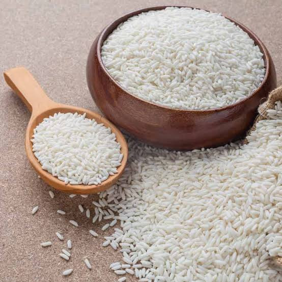 برنج طارم اعلا درجه یک کشت اول ۱۰ کیلویی با عطر و طعم جذاب برند نایکو