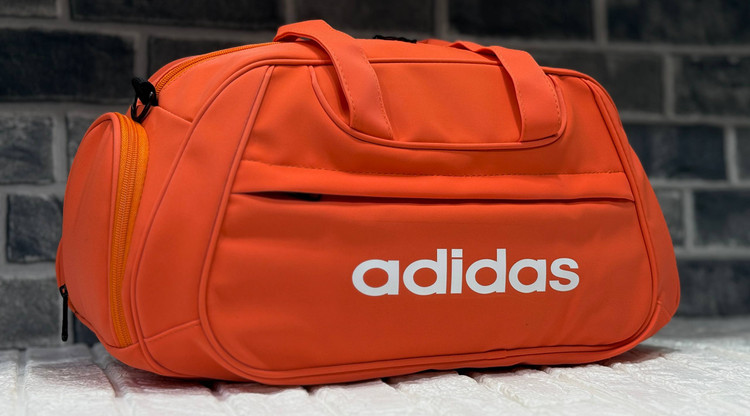 ساک طرح چرم مثلثی آدیداس دارای جا کفشی و جا شیکری کد ۲۰۴