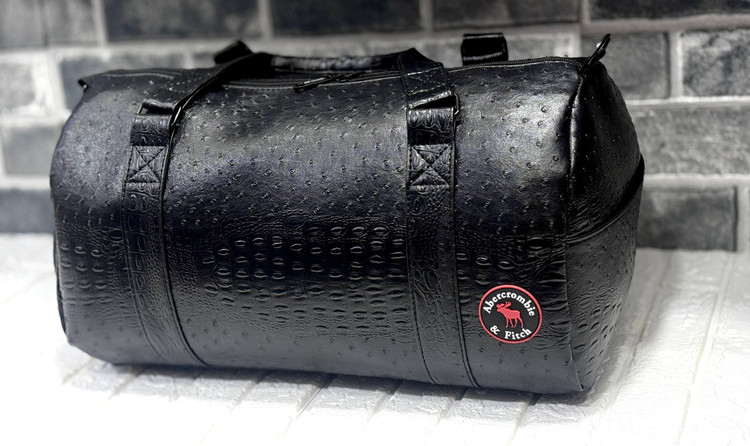 ساک طرح چرم نایک دارای جاکفشی و آستر خارجی کد ۲۰۶