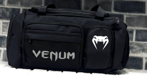 ساک ورزشی پارچه ای سه کاره سایز بزرگ برند ونوم ضد آب با قابلیت کوله شدن و جا موبایلی دار کد ۱۱۵