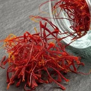 زعفران با وزن ۱ مثقال (۴/۶ گرم) درجه یک صادراتی ممتاز قائنات