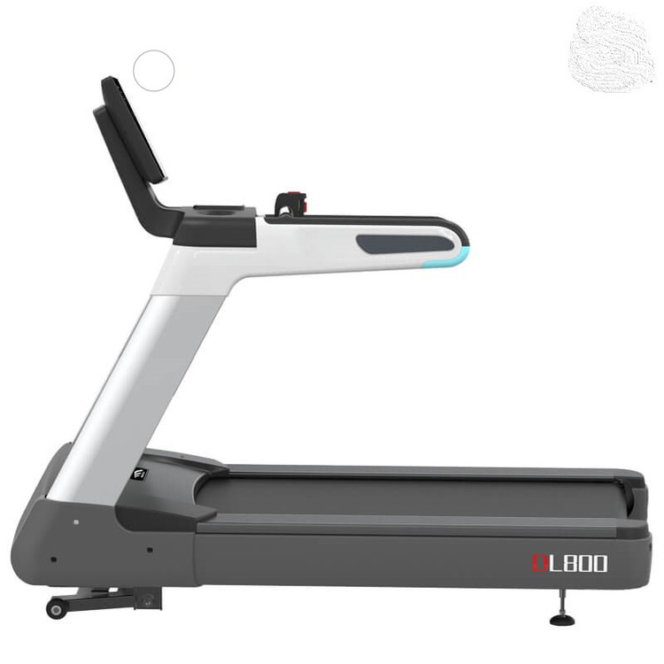 تردمیل باشگاهی MBH Fitness با تحمل وزن نامحدود و قدرت موتور 5 اسب بخار AC مدل DL800